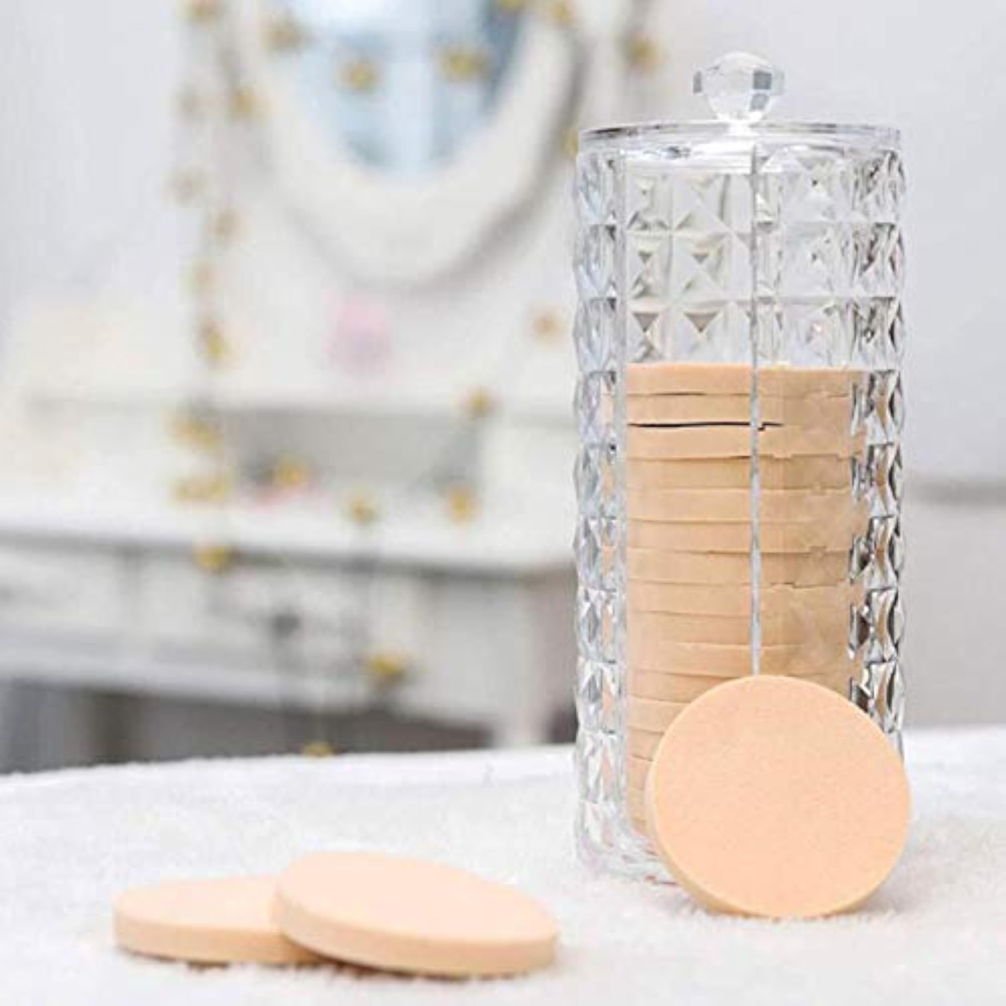 Cotton Pads Holder Organizer, Clear Acrylic Makeup Remover Container